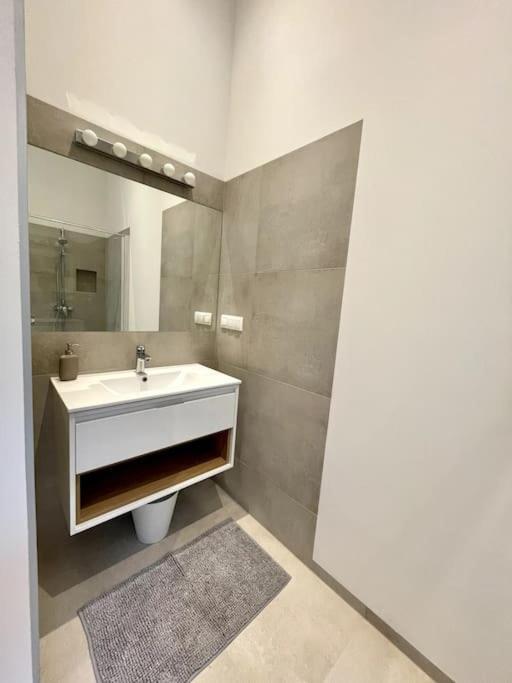 City-Center-Apartment Hip Area, Big & New Vídeň Exteriér fotografie